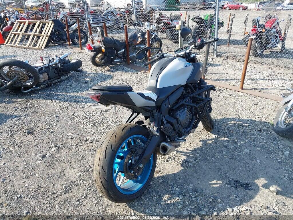 JYARM48EXSA001927 2025 YAMAHA MTN690 photo no. 4