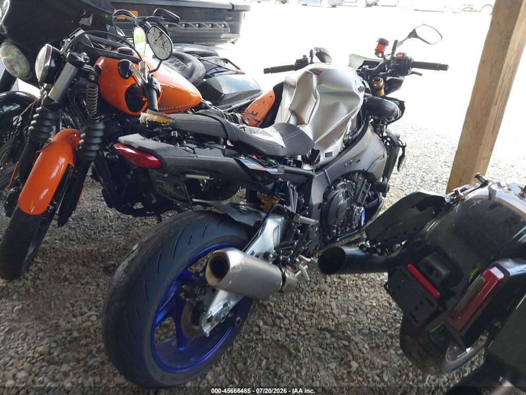 JYARN81E3SA000813 2025 YAMAHA MTN1000 photo no. 3