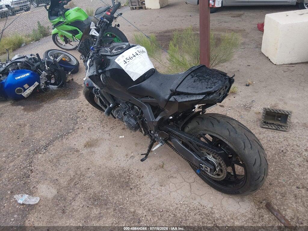 JYARN94E3SA003616 2025 YAMAHA MT09 photo no. 4