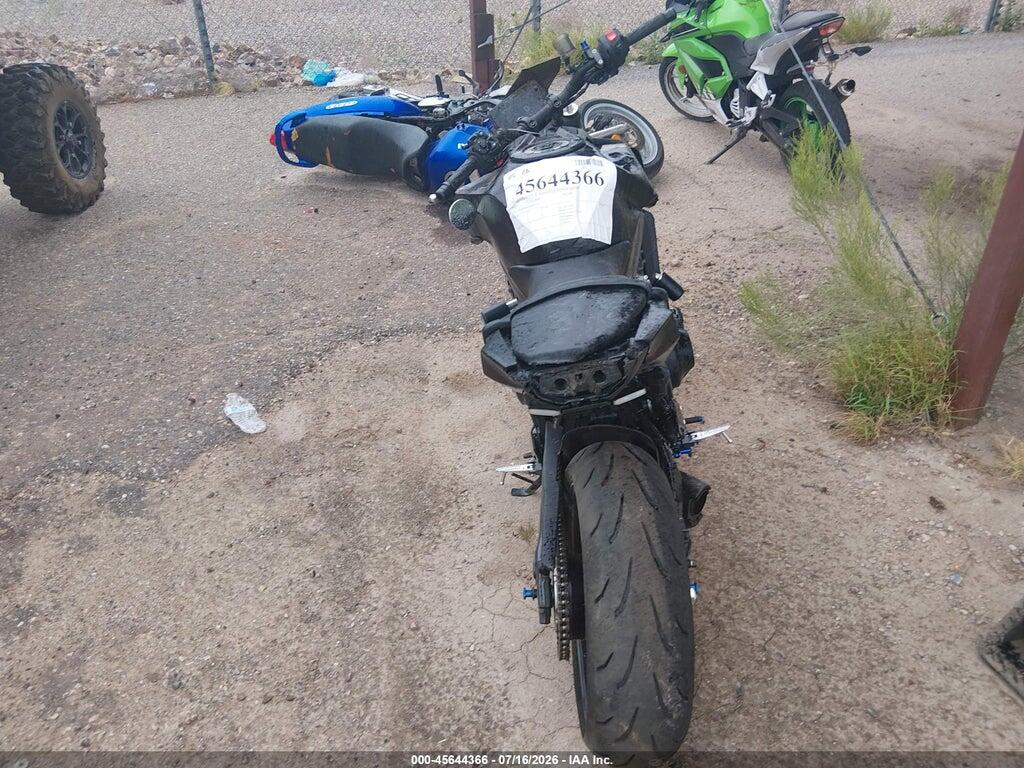 JYARN94E3SA003616 2025 YAMAHA MT09 photo no. 6
