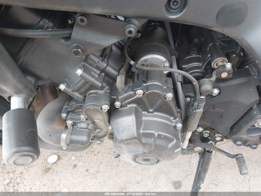 JYARN94E3SA003616 2025 YAMAHA MT09 photo no. 8