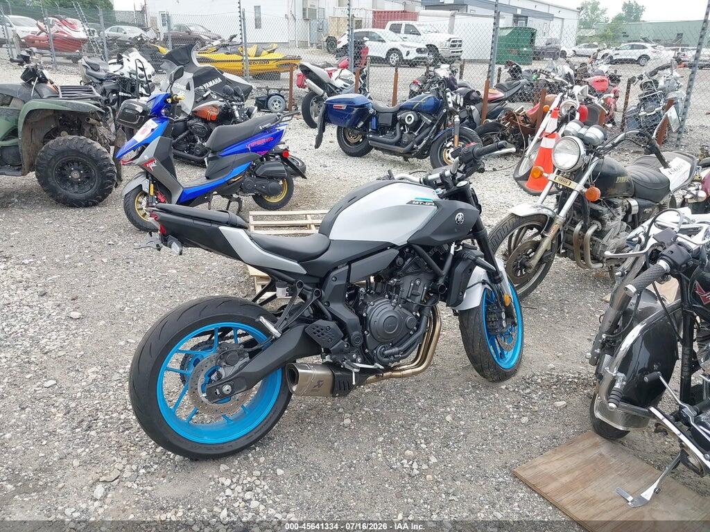 JYARM48E1SA003484 2025 YAMAHA MTN690 photo no. 4
