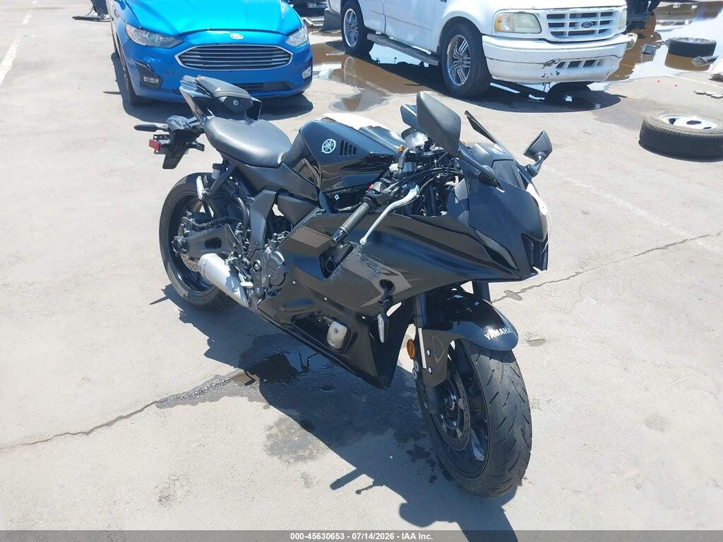 JYARM38E5SA017690 2025 YAMAHA YZFR7 photo no. 1