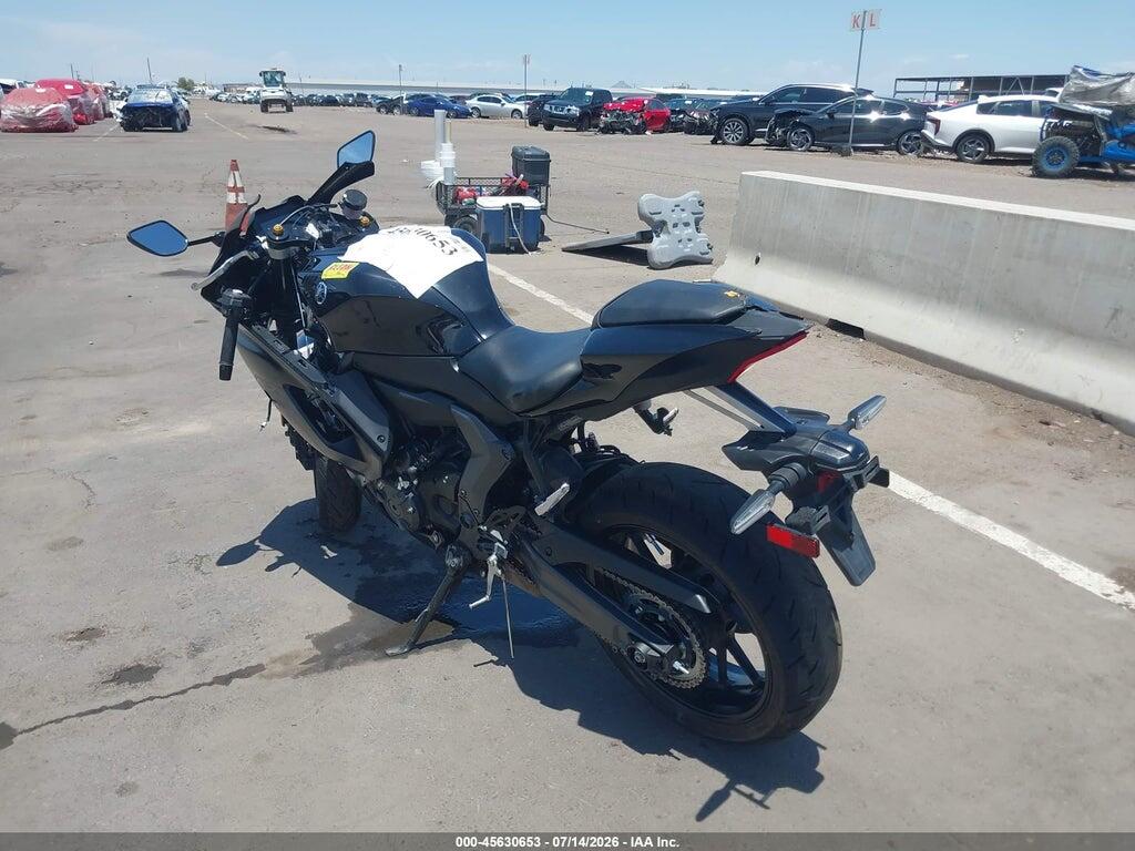 JYARM38E5SA017690 2025 YAMAHA YZFR7 photo no. 3