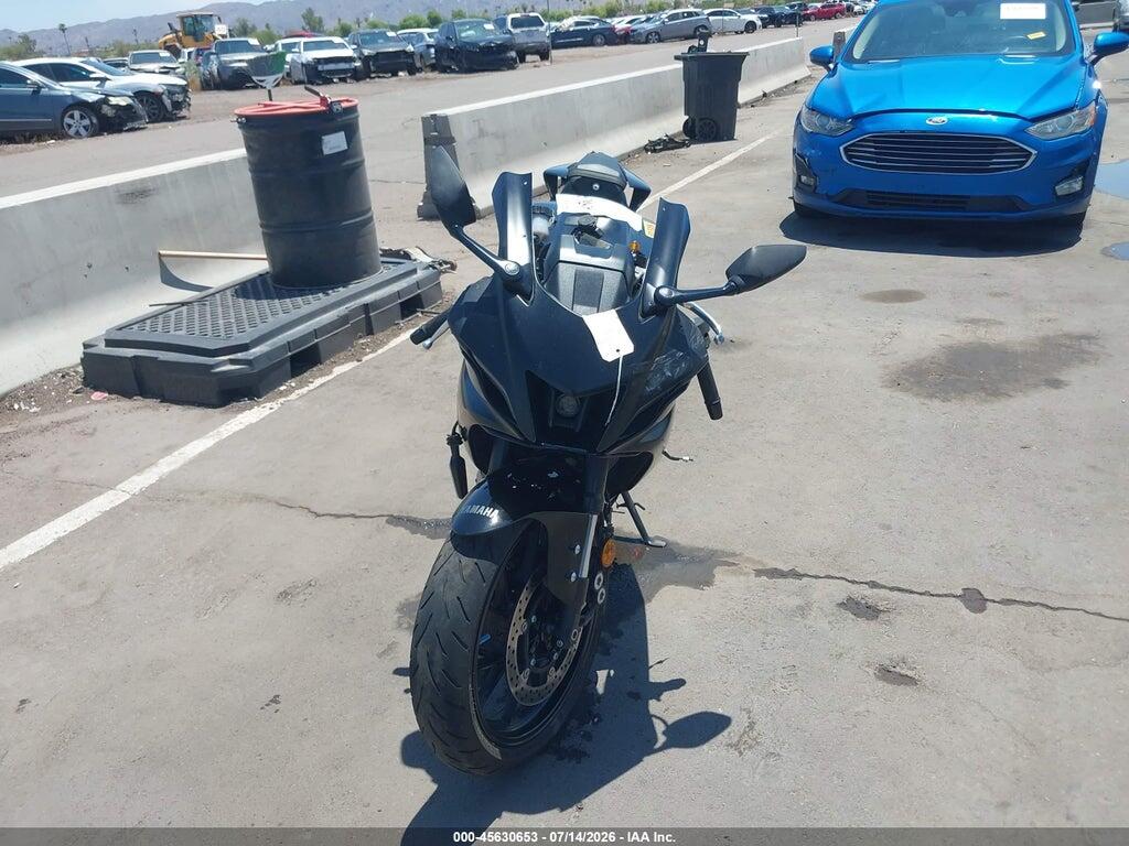 JYARM38E5SA017690 2025 YAMAHA YZFR7 photo no. 5