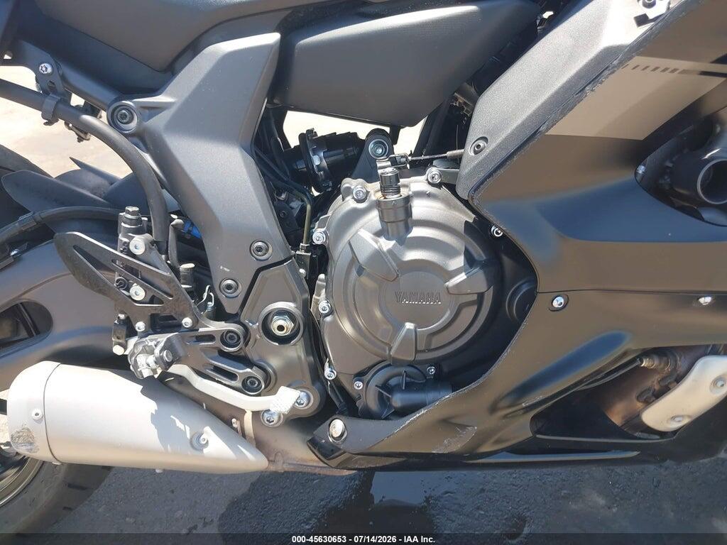 JYARM38E5SA017690 2025 YAMAHA YZFR7 photo no. 8