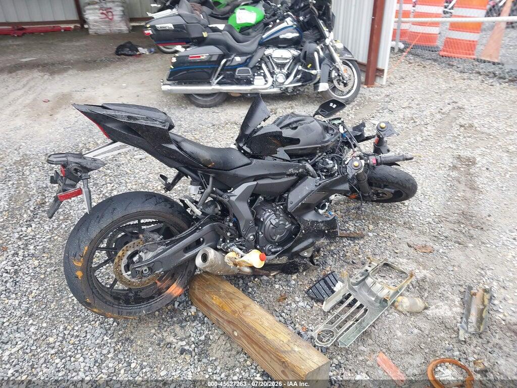 JYARM38E0SA017080 2025 YAMAHA YZFR7 photo no. 12
