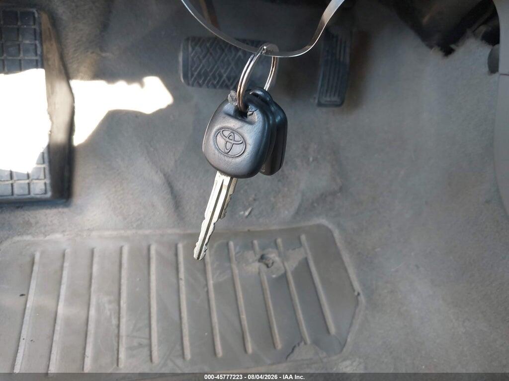 2T1BR32E17C735692 2007 TOYOTA COROLLA photo no. 11