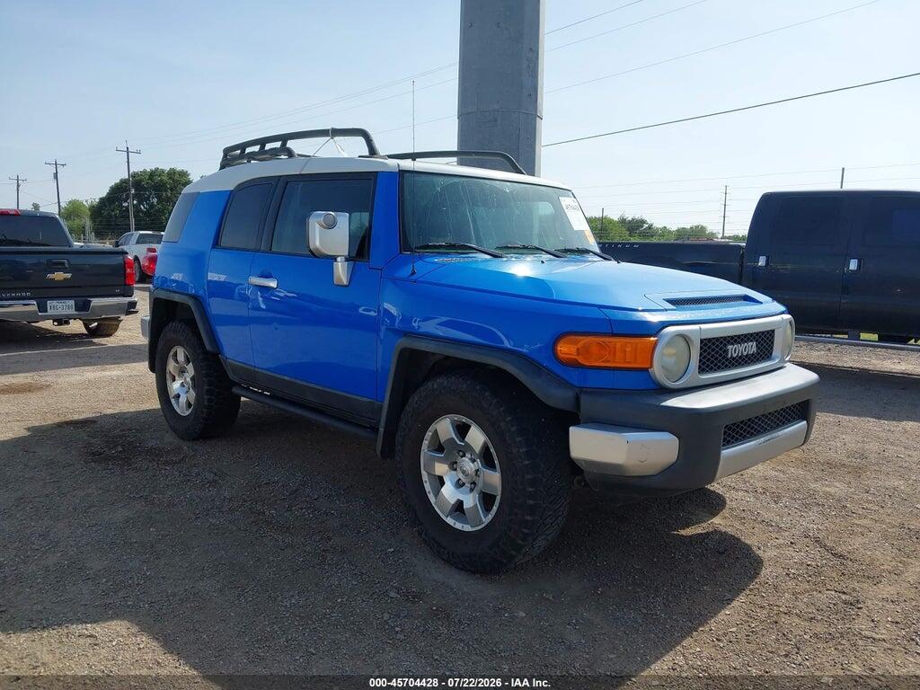 JTEZU11F570018178 2007 TOYOTA FJ CRUISER photo no. 1