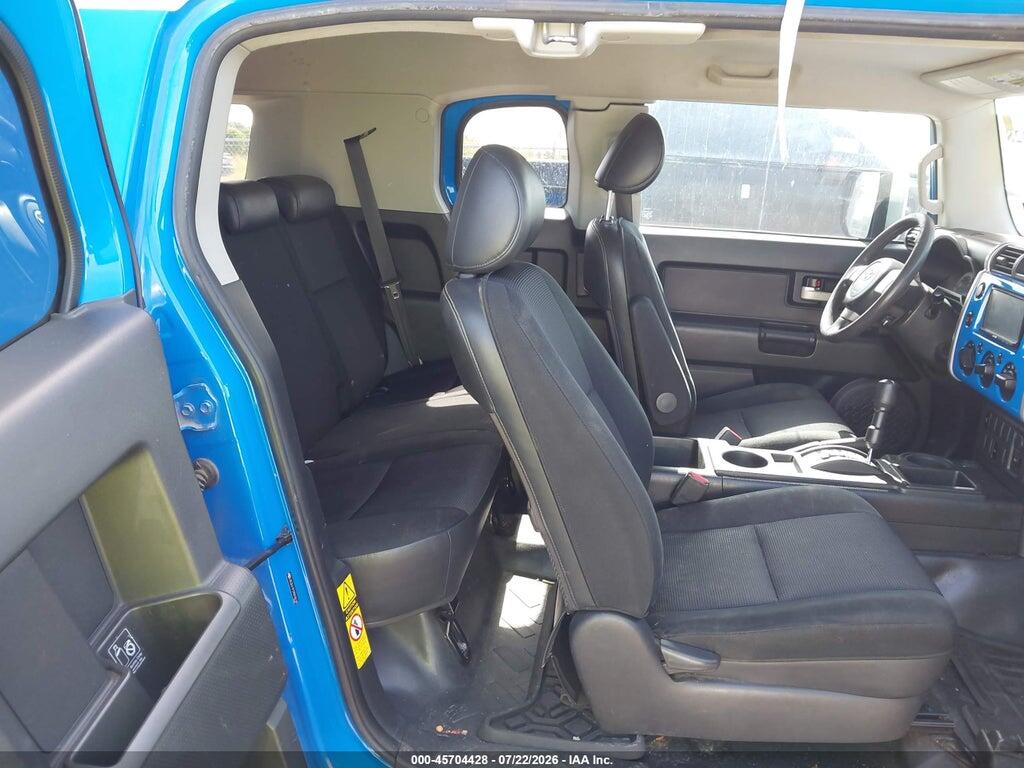 JTEZU11F570018178 2007 TOYOTA FJ CRUISER photo no. 8
