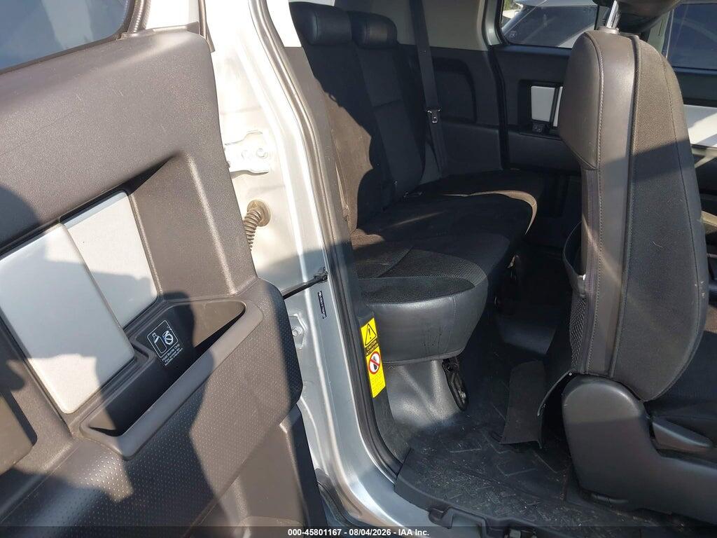 JTEBU11F770045285 2007 TOYOTA FJ CRUISER photo no. 8