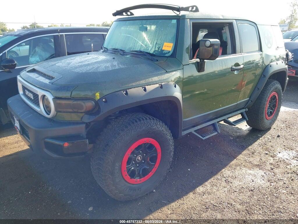 JTEBU11F270070319 2007 TOYOTA FJ CRUISER photo no. 2