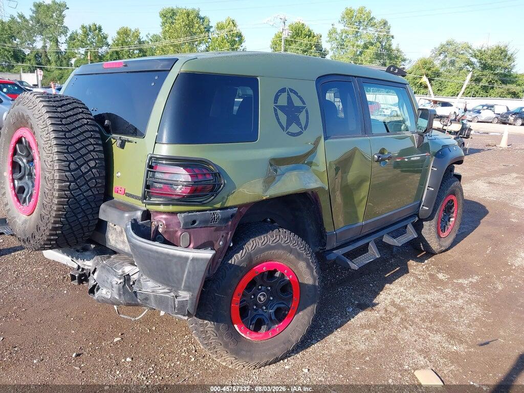 JTEBU11F270070319 2007 TOYOTA FJ CRUISER photo no. 4