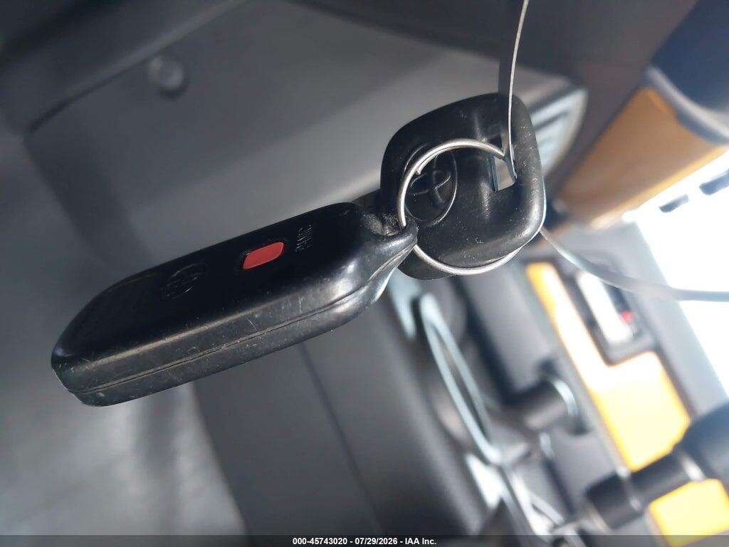 JTEBU11F470018853 2007 TOYOTA FJ CRUISER photo no. 11