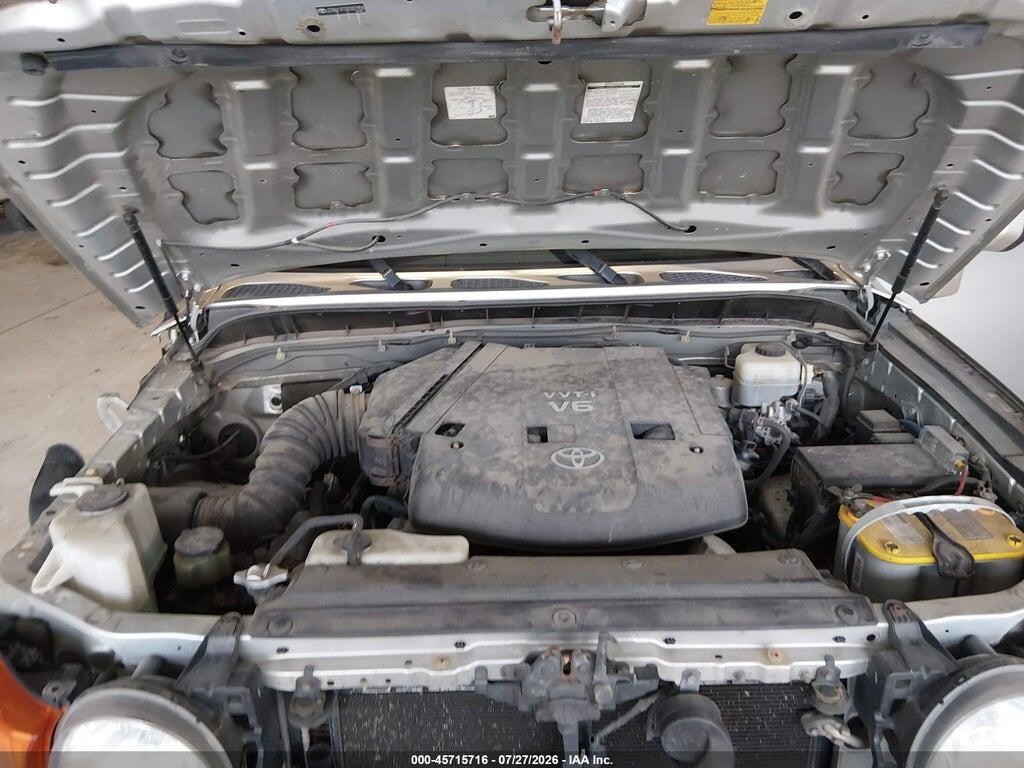 JTEBU11F370007956 2007 TOYOTA FJ CRUISER photo no. 10