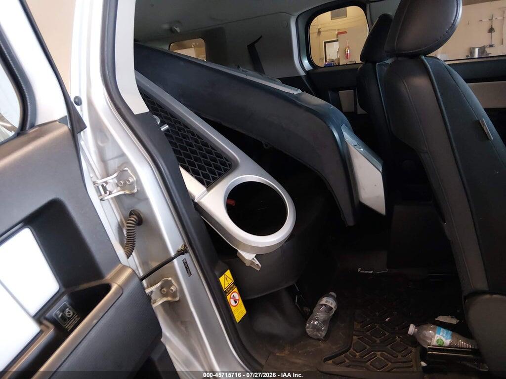 JTEBU11F370007956 2007 TOYOTA FJ CRUISER photo no. 8