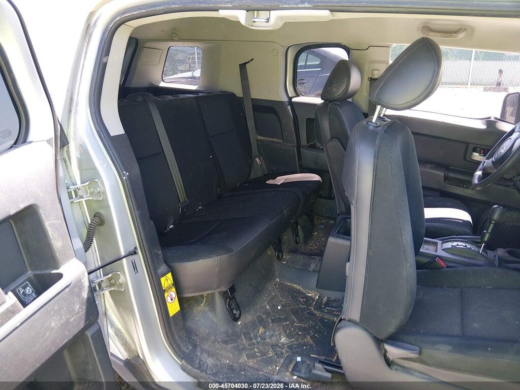 JTEBU11FX70088793 2007 TOYOTA FJ CRUISER photo no. 8