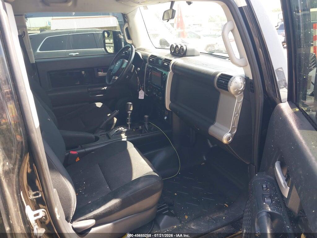 JTEBU11F070016520 2007 TOYOTA FJ CRUISER photo no. 5