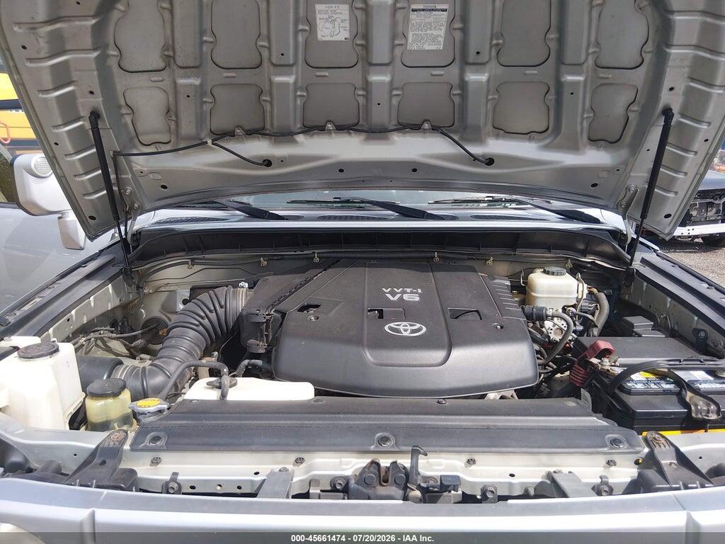 JTEBU11F270047509 2007 TOYOTA FJ CRUISER photo no. 10