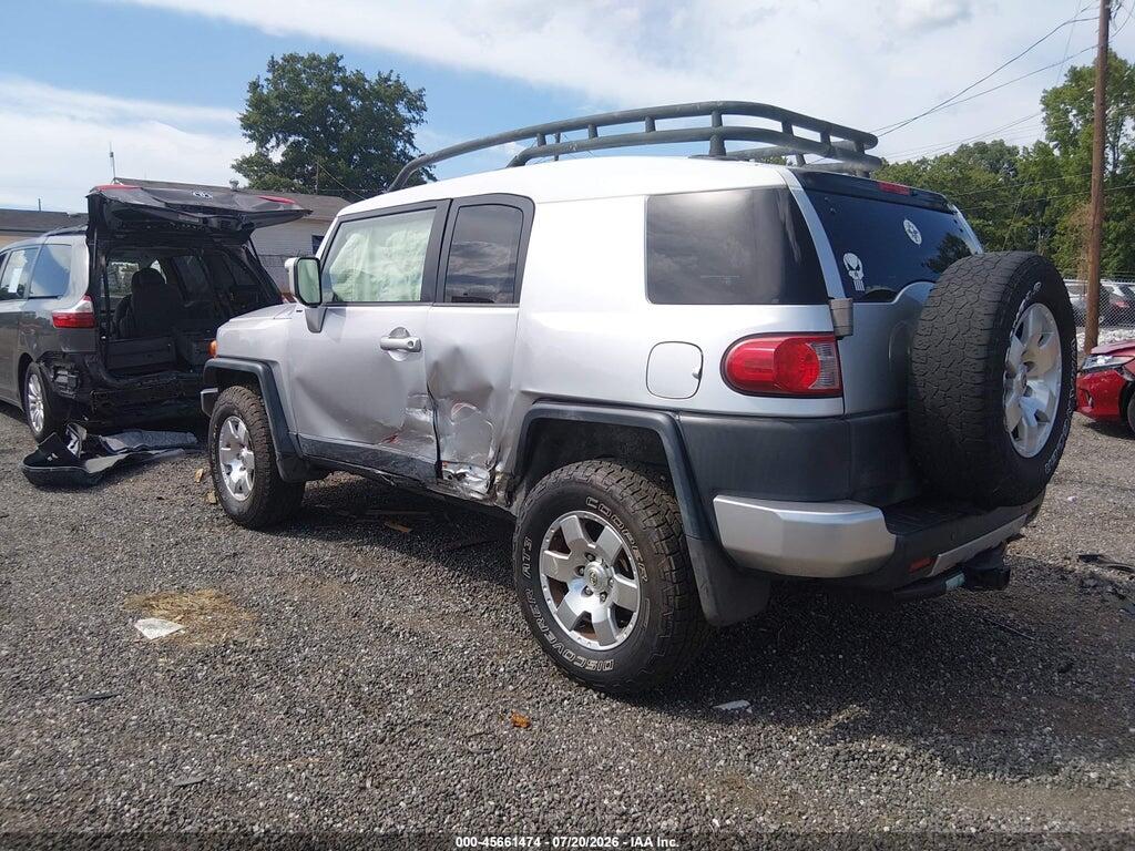 JTEBU11F270047509 2007 TOYOTA FJ CRUISER photo no. 3