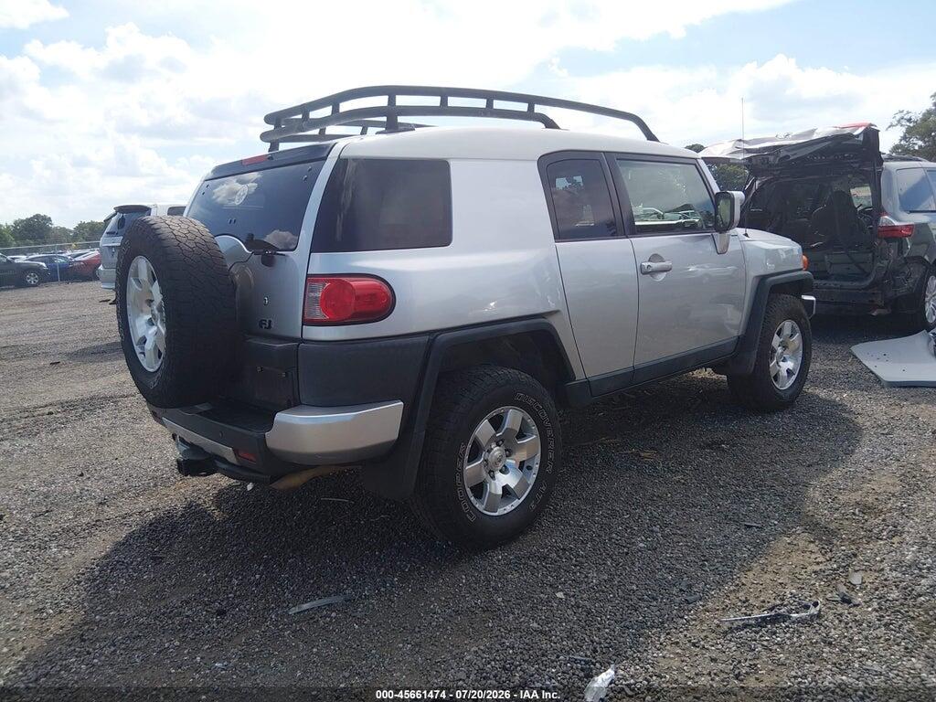 JTEBU11F270047509 2007 TOYOTA FJ CRUISER photo no. 4