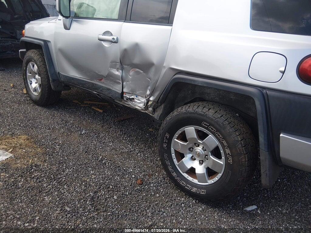 JTEBU11F270047509 2007 TOYOTA FJ CRUISER photo no. 6