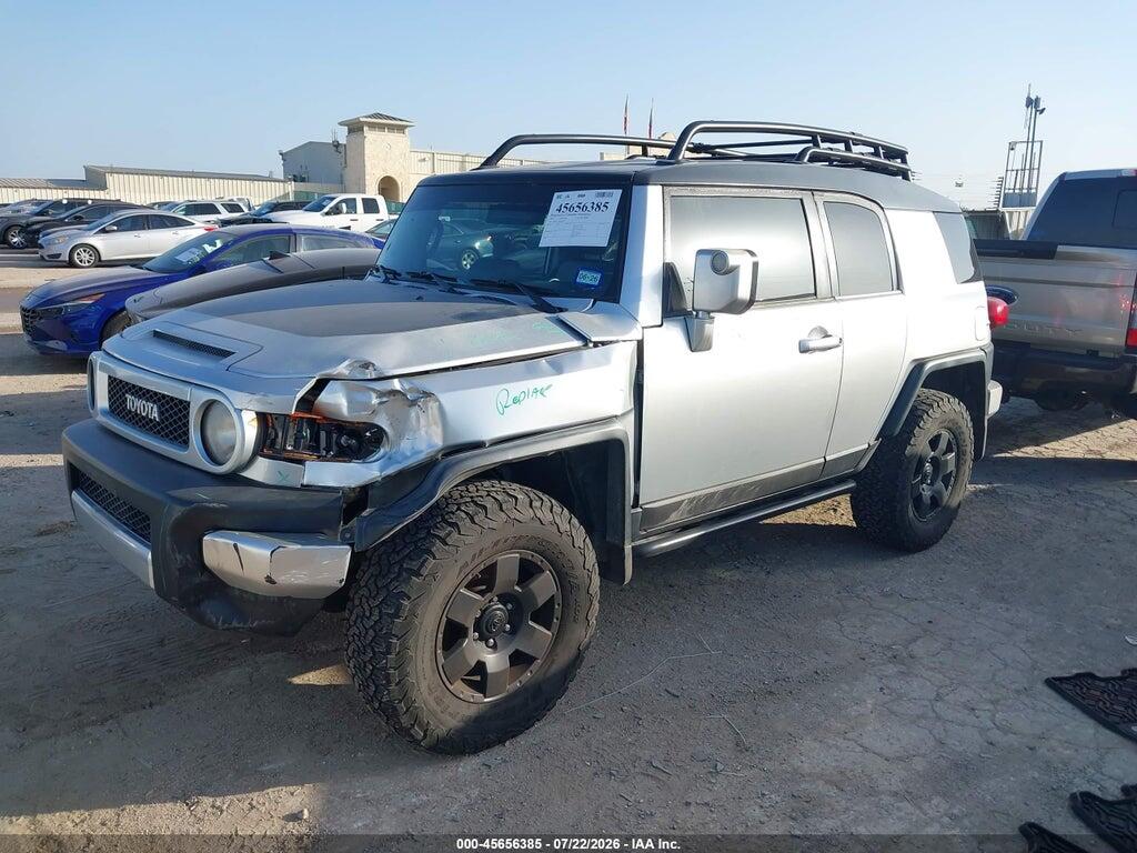 JTEBU11F370022554 2007 TOYOTA FJ CRUISER photo no. 2