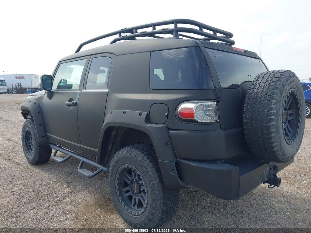 JTEZU11FX70018578 2007 TOYOTA FJ CRUISER photo no. 3