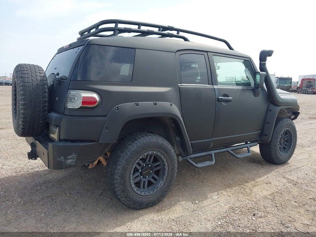 JTEZU11FX70018578 2007 TOYOTA FJ CRUISER photo no. 4