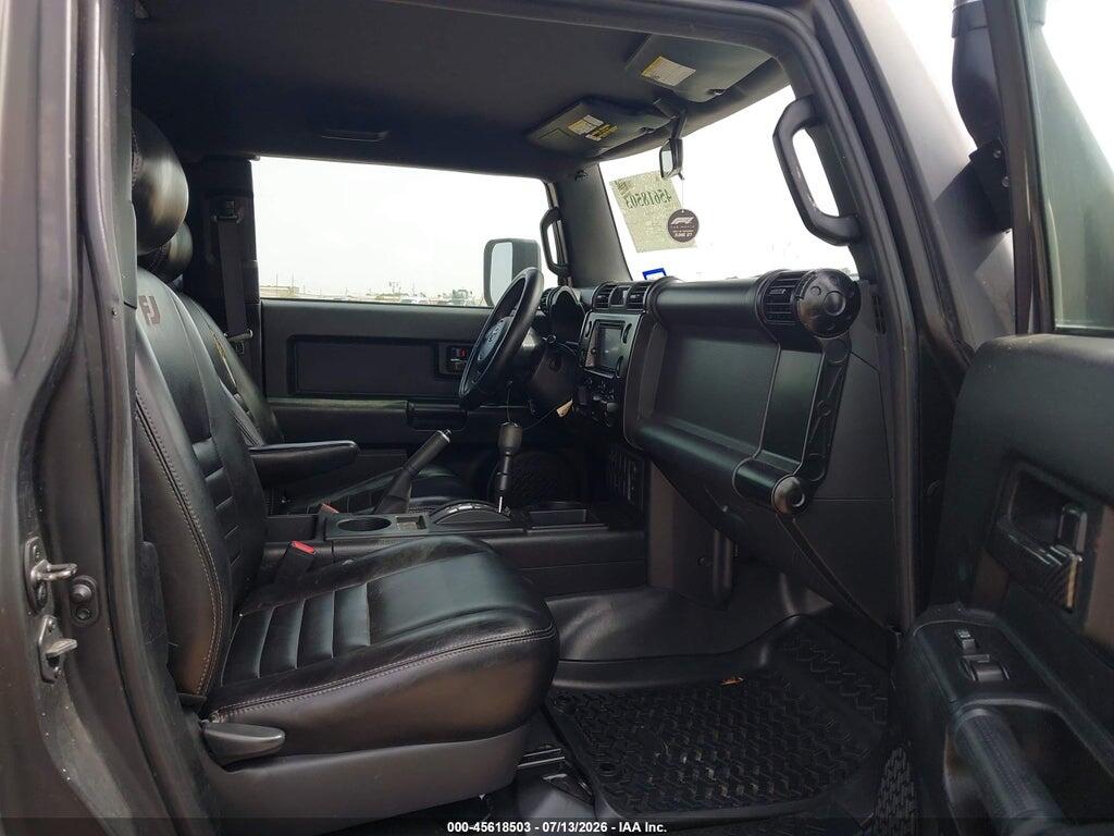 JTEZU11FX70018578 2007 TOYOTA FJ CRUISER photo no. 5