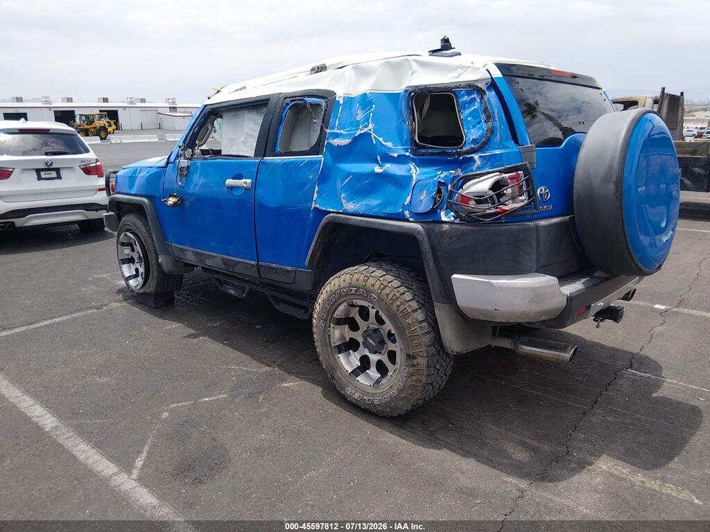 JTEZU11FX70006057 2007 TOYOTA FJ CRUISER photo no. 3