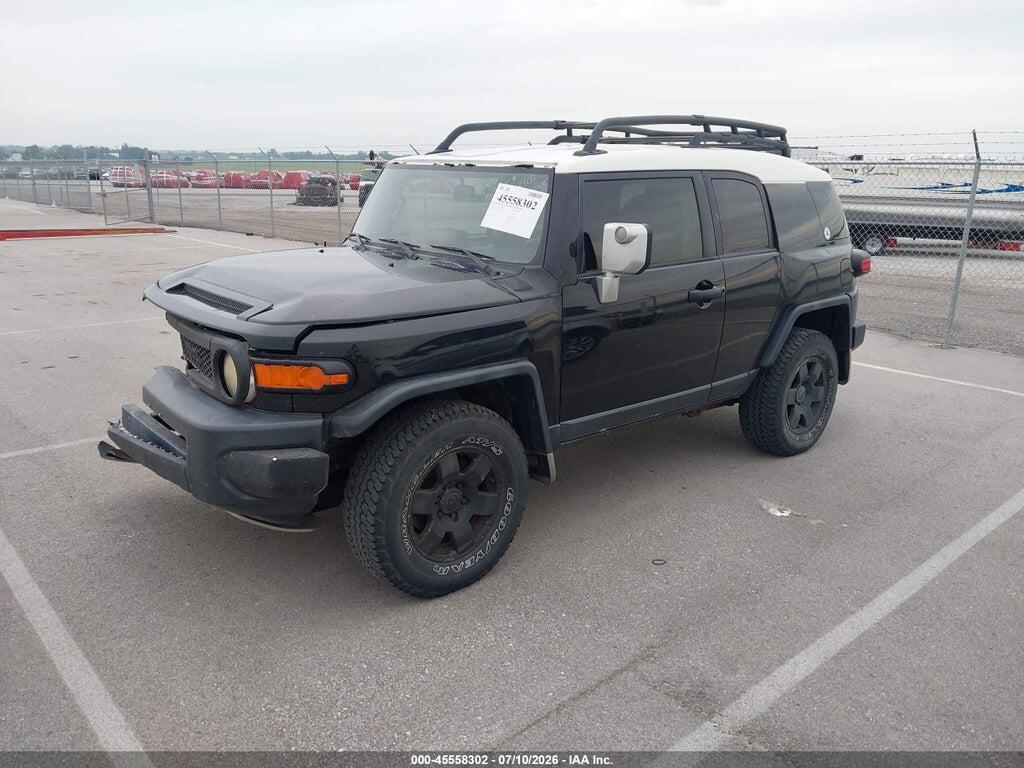JTEBU11F870017995 2007 TOYOTA FJ CRUISER photo no. 2