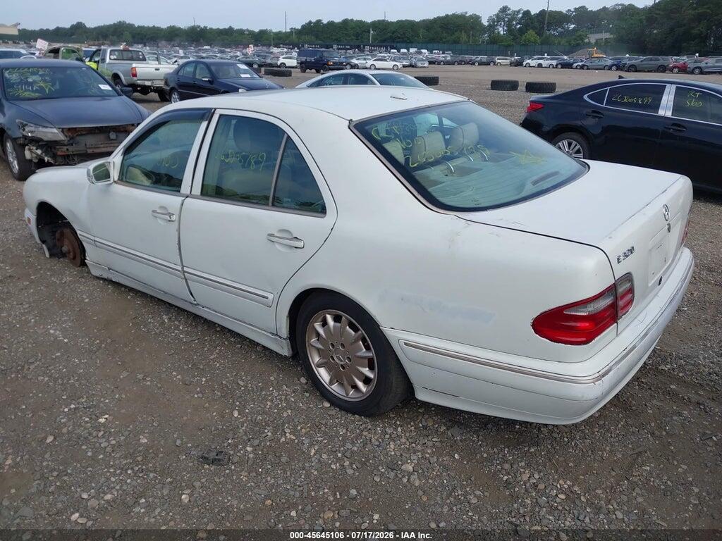 WDBJF65J1YB161947 2000 MERCEDES-BENZ E 320 photo no. 3