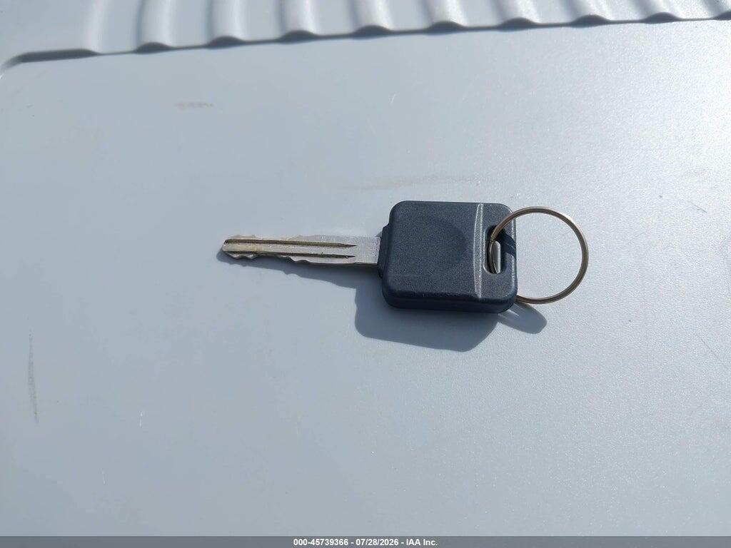 3N1BC11E98L402813 2008 NISSAN VERSA photo no. 11