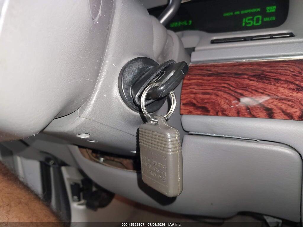 2MEFM75W8YX737754 2000 MERCURY GRAND MARQUIS photo no. 11