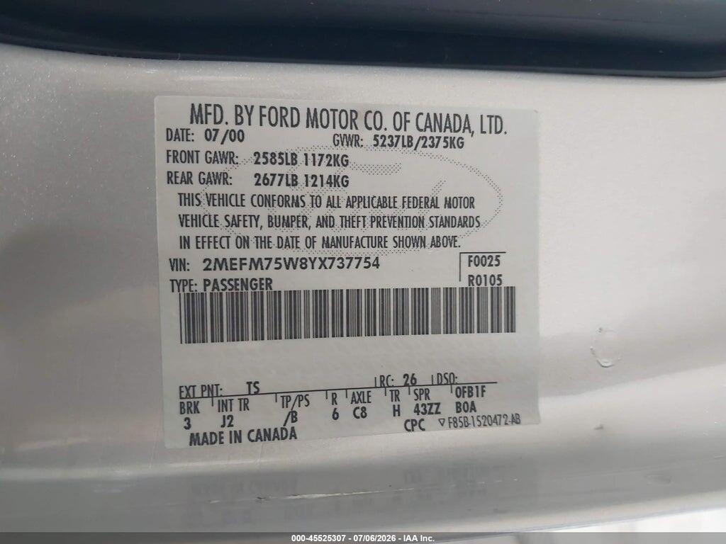 2MEFM75W8YX737754 2000 MERCURY GRAND MARQUIS photo no. 9