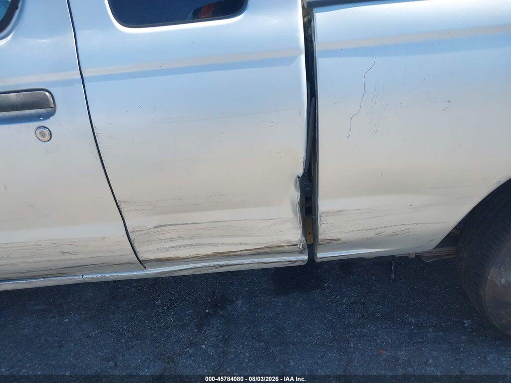 1N6DD26SXYC417935 2000 NISSAN FRONTIER photo no. 6