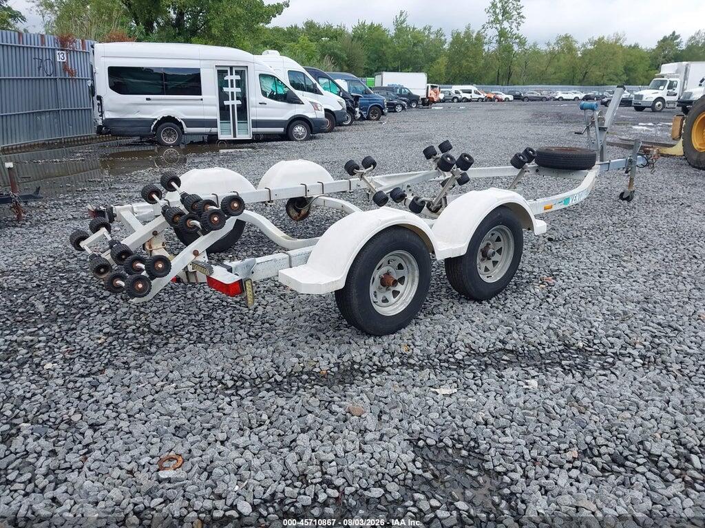 47GRL2328YB000008 2000 VENTURE TRAILER photo no. 2