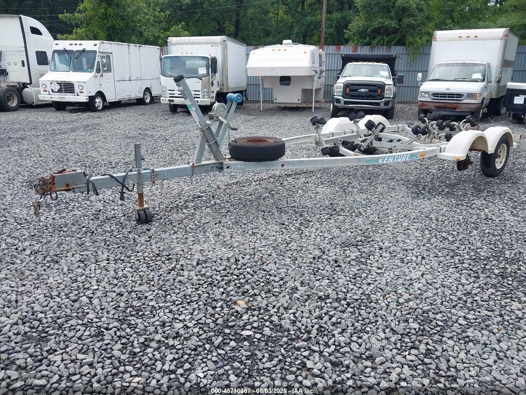47GRL2328YB000008 2000 VENTURE TRAILER photo no. 4