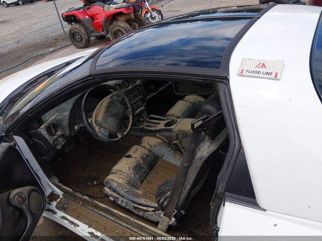 2G2FV22G4Y2107911 2000 PONTIAC FIREBIRD photo no. 6