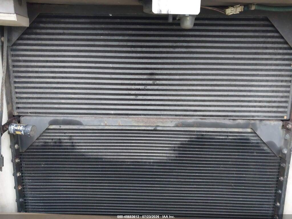 1RF120614Y2010974 2000 ROADMASTER RAIL DYANASTER photo no. 10