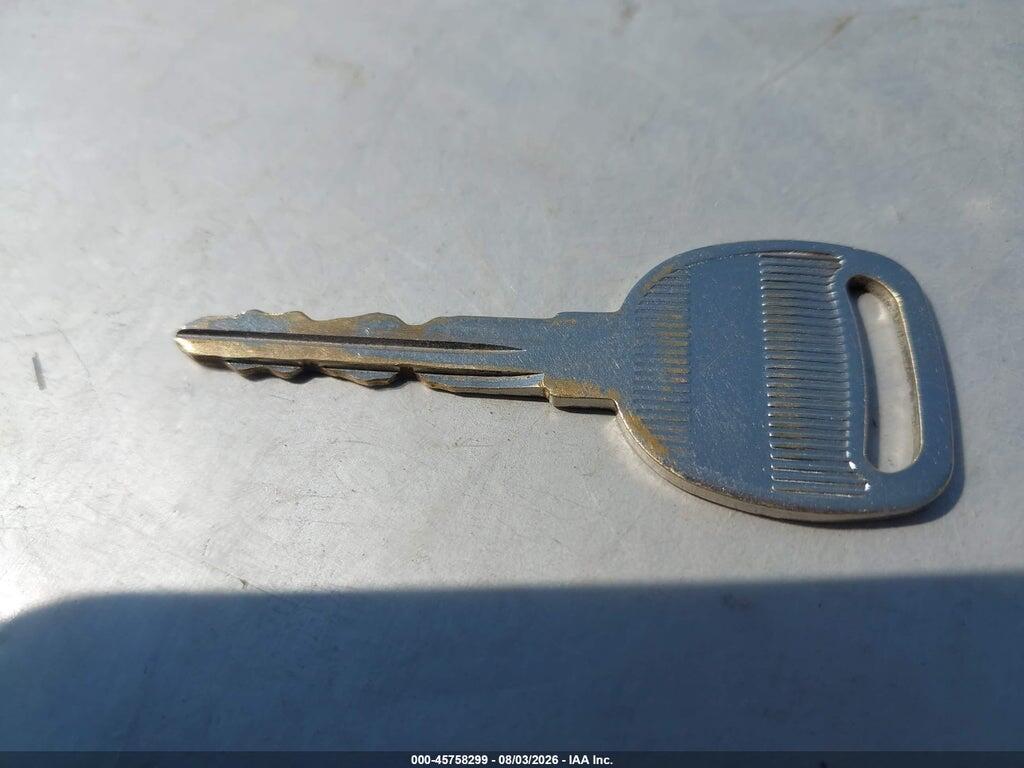 1G8ZF5288YZ190735 2000 SATURN SL photo no. 11