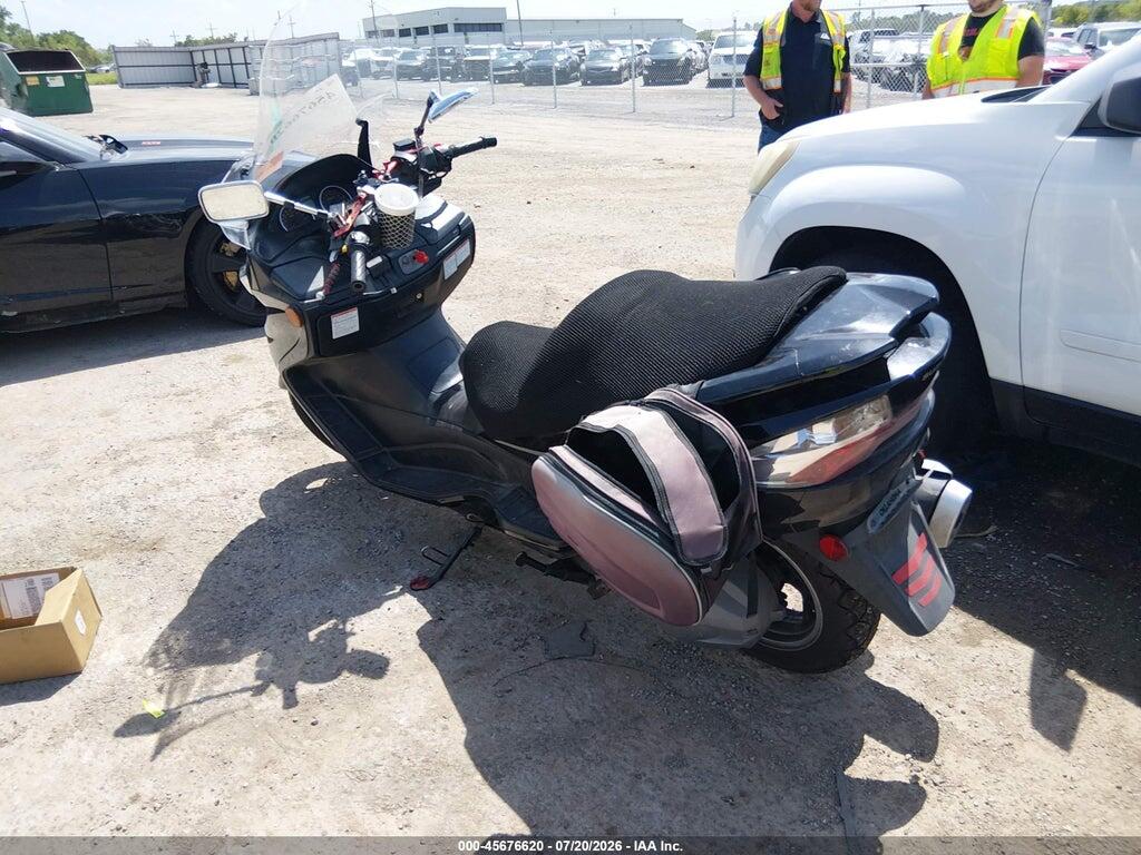JS1CK44A682101958 2008 SUZUKI AN400 photo no. 3