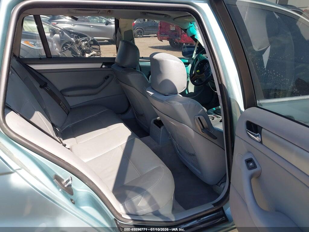 WBAEN33463PC12534 2003 BMW 3 SERIES photo no. 8