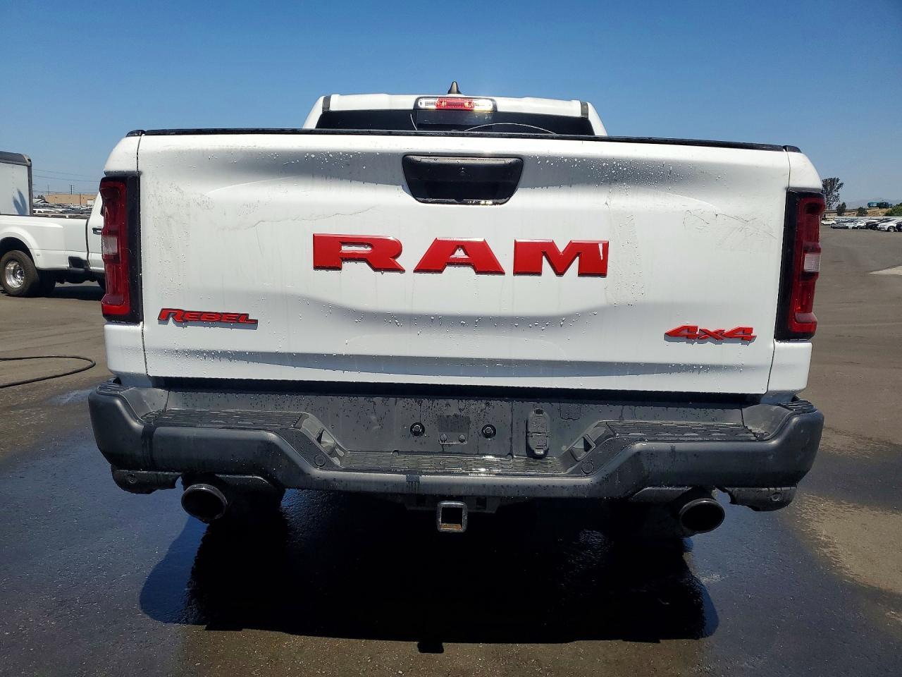 2025 RAM 1500 REBEL — Фото 6 из 12