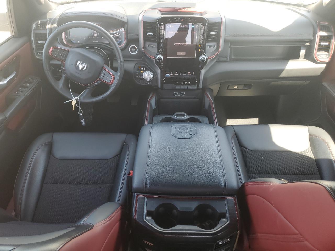 2025 RAM 1500 REBEL — Фото 8 из 12