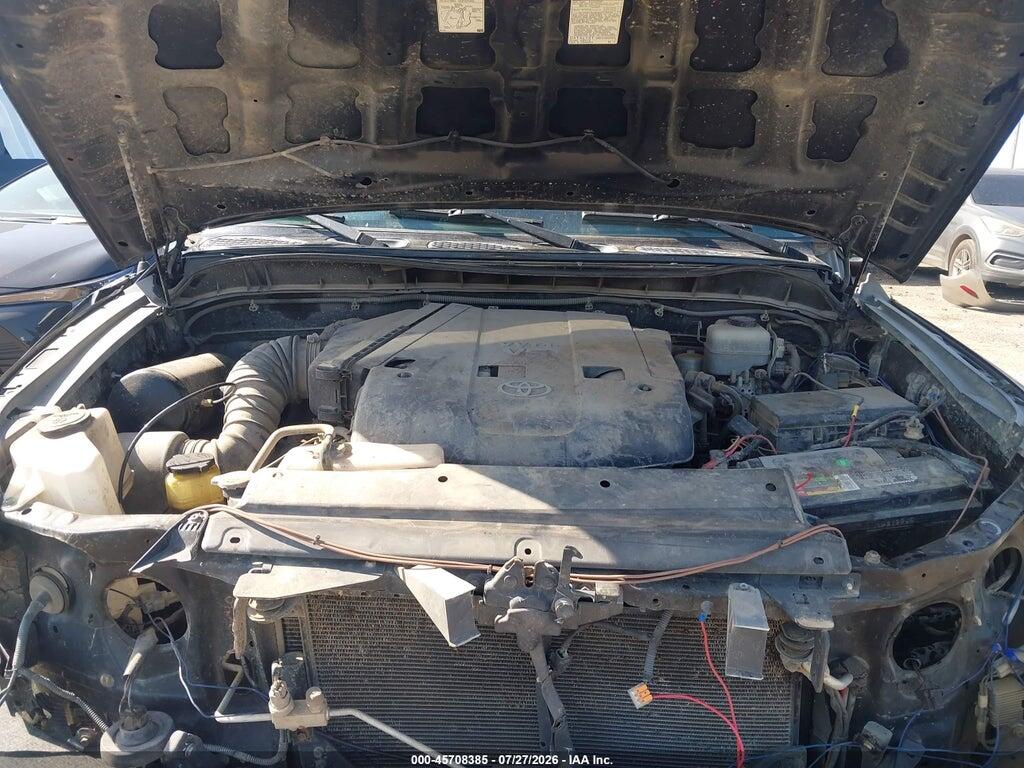 JTEBU11F28K019859 2008 TOYOTA FJ CRUISER photo no. 10