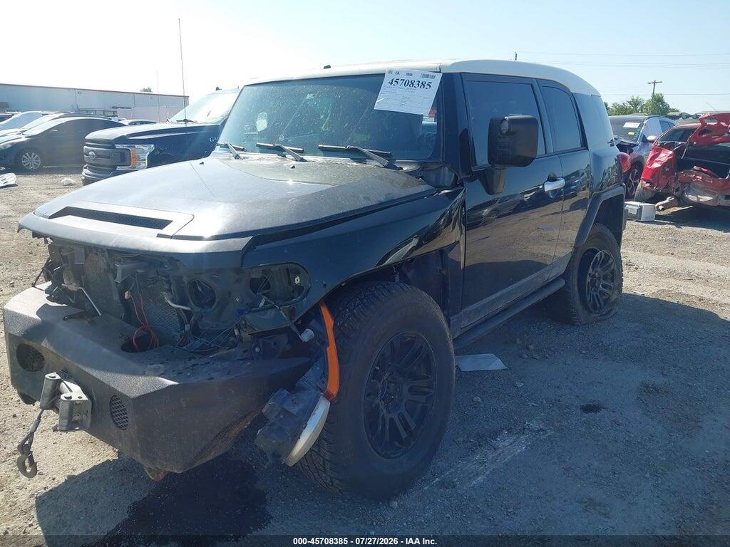 JTEBU11F28K019859 2008 TOYOTA FJ CRUISER photo no. 2
