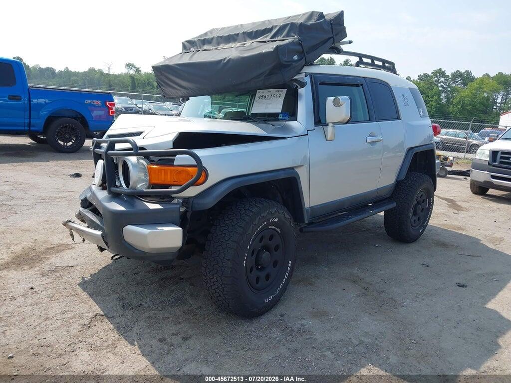 JTEBU11F18K053016 2008 TOYOTA FJ CRUISER photo no. 2