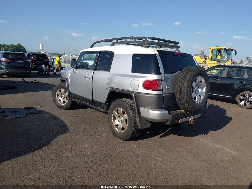 JTEBU11FX8K052513 2008 TOYOTA FJ CRUISER photo no. 3